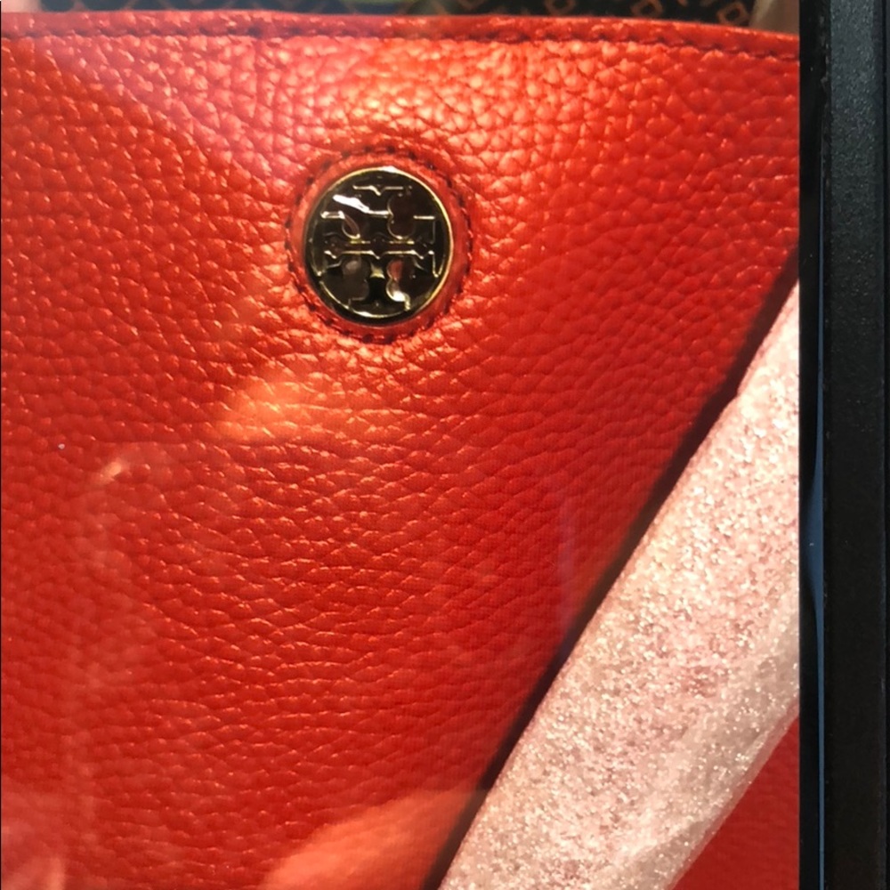 NWT Tory Burch apricot Brody tote. - Picture 4 of 6